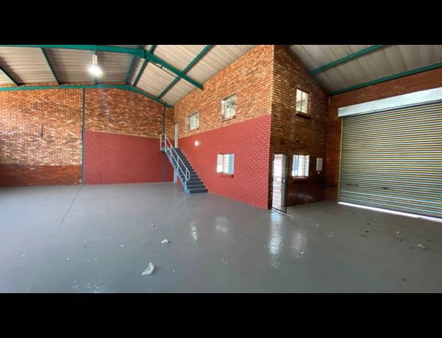 271M² WAREHOUSE TO LET IN HENNOPSPARK